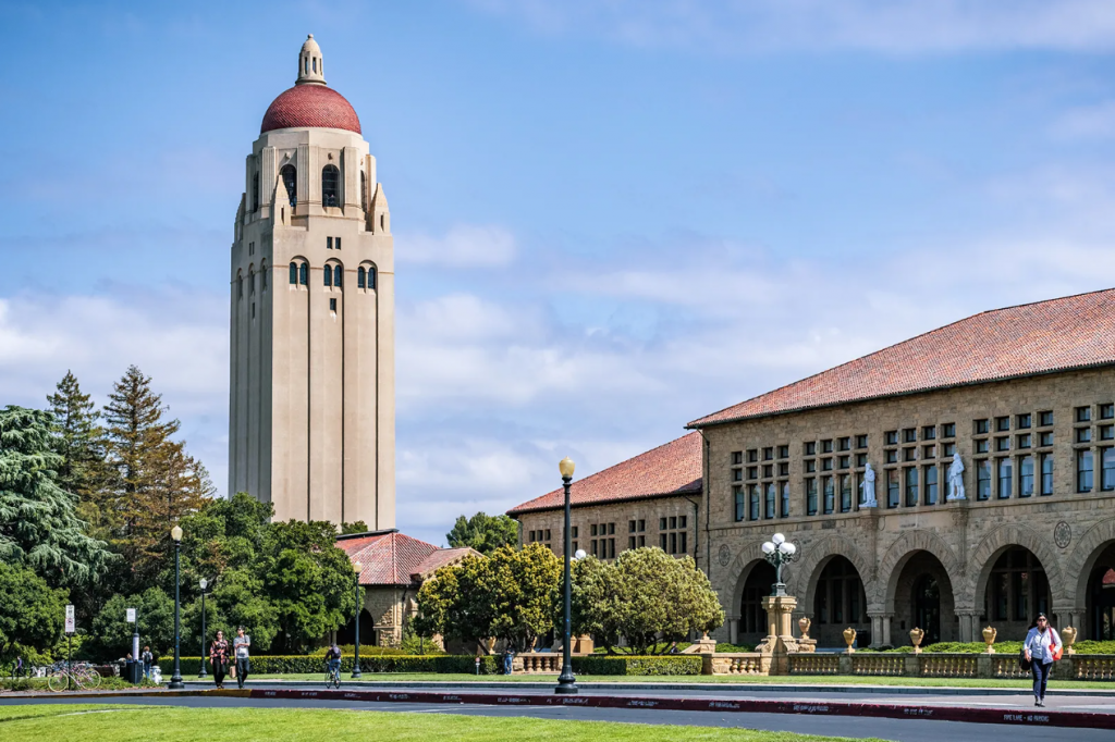 The Non-Ivy Schools: Duke, Stanford, MIT - Tokyo Academics